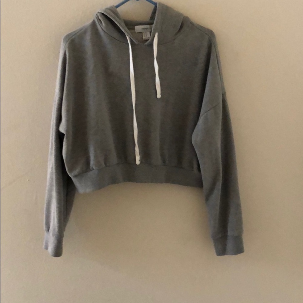 Cropped hoodie